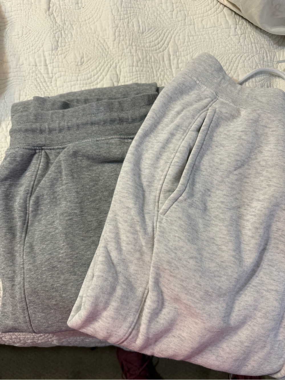 Bundle of 2 L Men's CSG Heather and Light Gray Fleece Jogger Pants